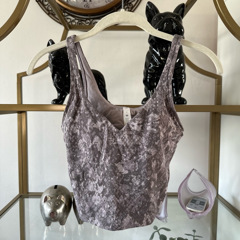 Lululemon Pattern Gray Cropped Tank Top